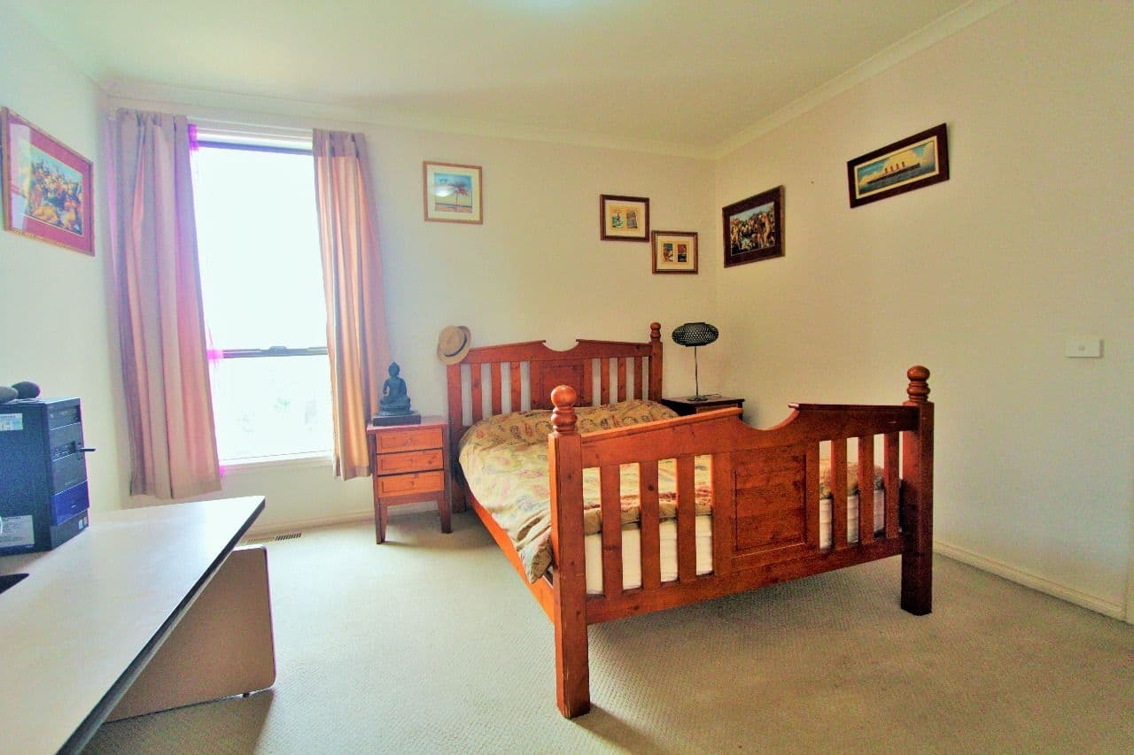 19 Cobb Street, South Morang VIC 3752, South Morang - Thumbnail 7