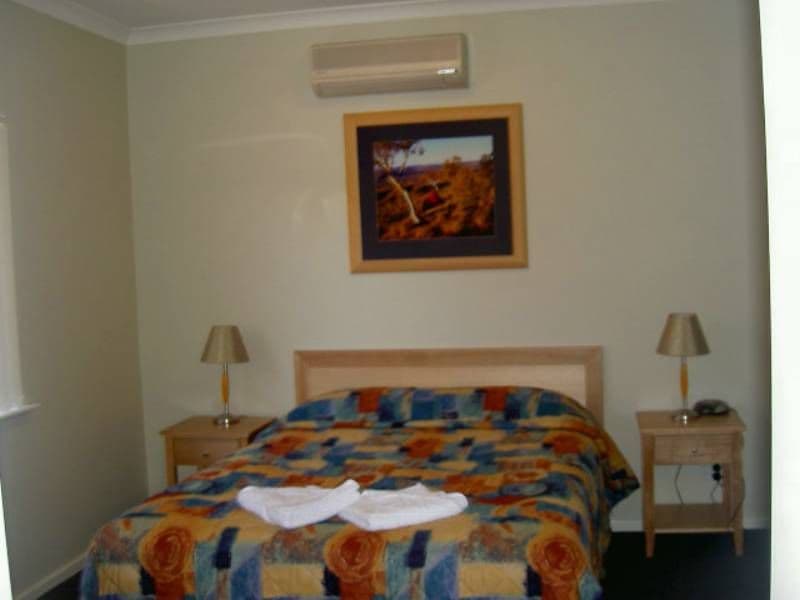 2 4 Matebore Street, KARRATHA WA 6714, Karratha - Thumbnail 3