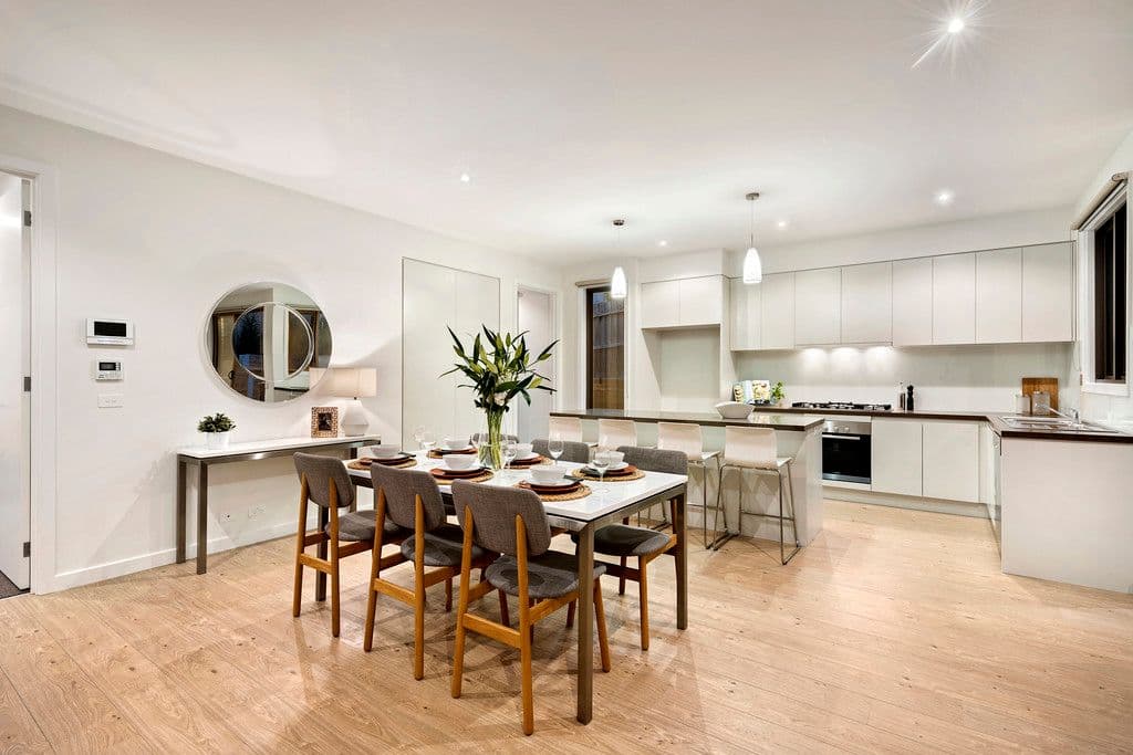 2 Garrisson Drive, Glen Waverley VIC 3150, Glen Waverley - Thumbnail 3