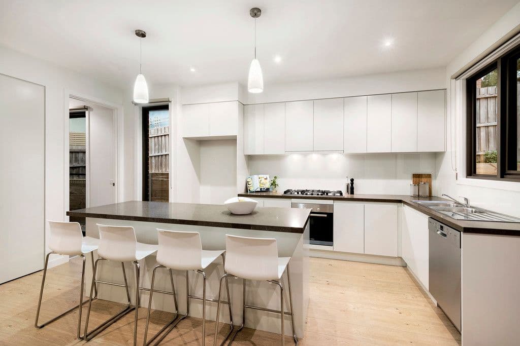 2 Garrisson Drive, Glen Waverley VIC 3150, Glen Waverley - Thumbnail 4