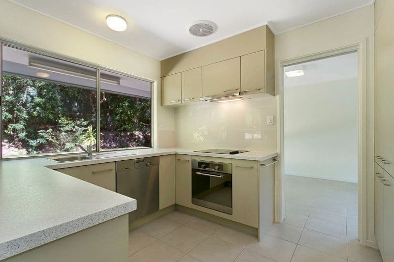6 Stanfell Street, Corinda QLD 4075, Corinda - Thumbnail 5