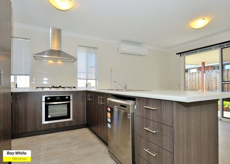 15 Coalseam Street, Ellenbrook WA 6069, Ellenbrook - Thumbnail 2