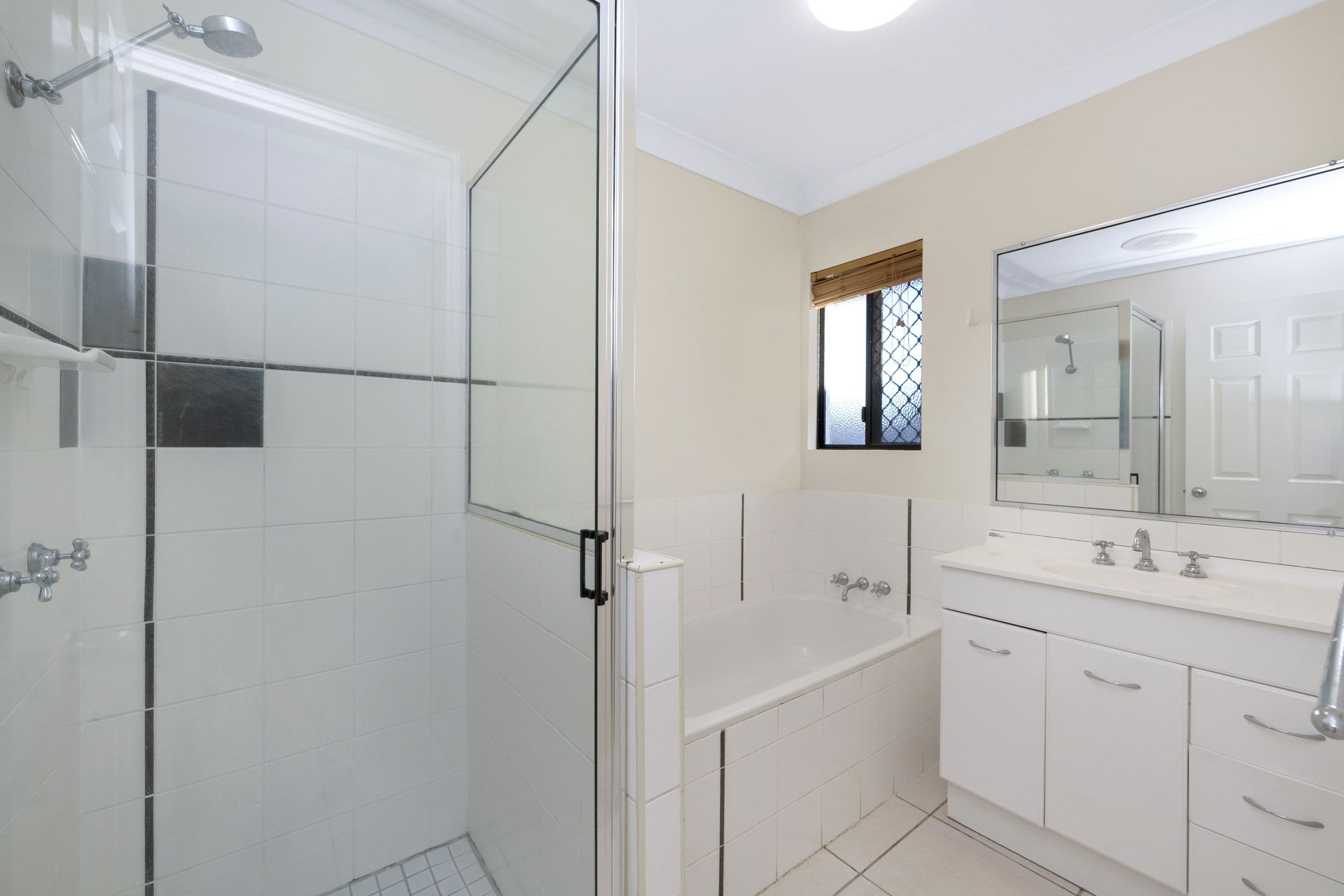 10 Bamboo Crescent, Mount Louisa QLD 4814, Mount Louisa - Thumbnail 6