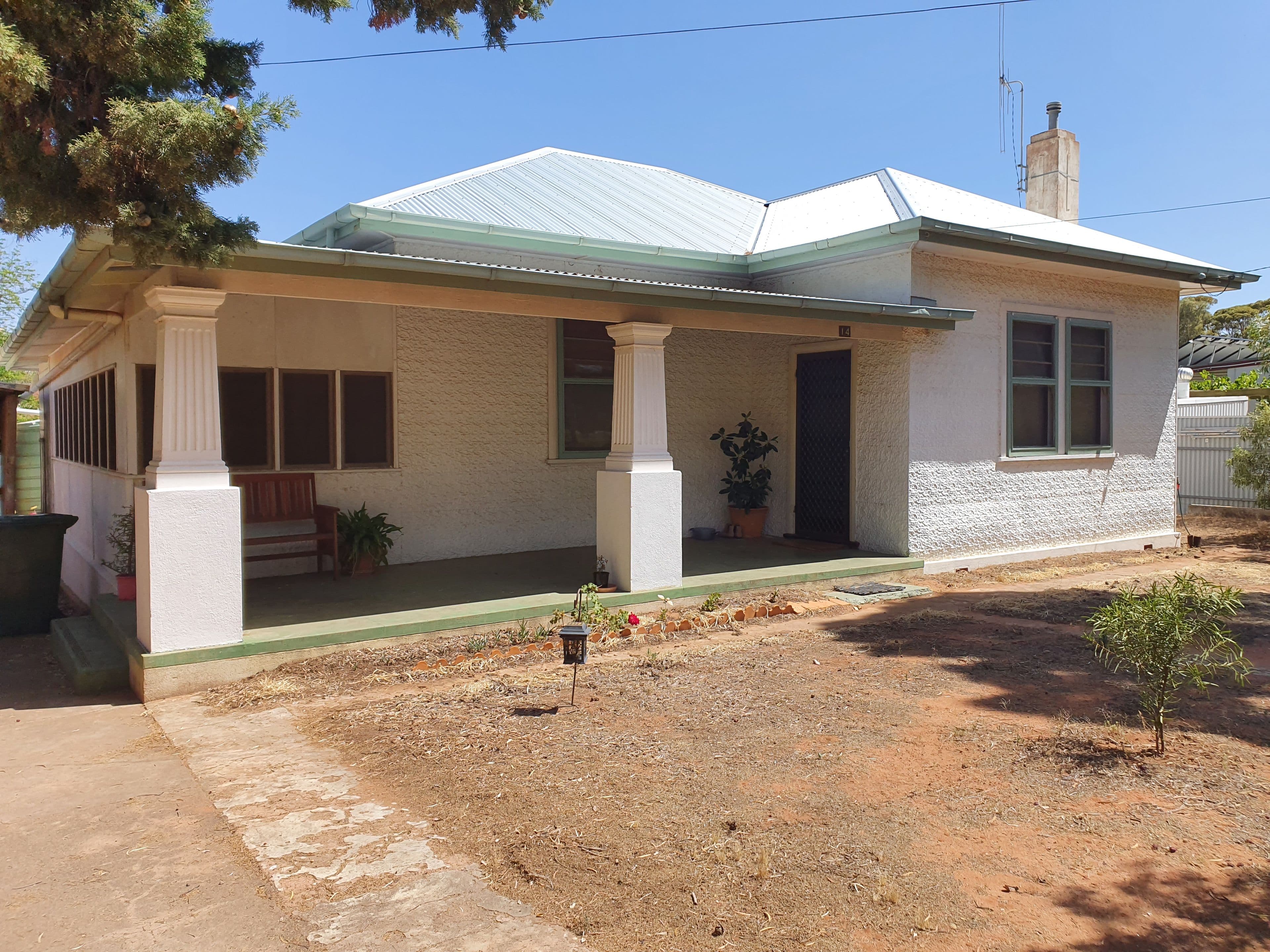 17 Rochester Court, Urraween, Broken Hill - Image 1