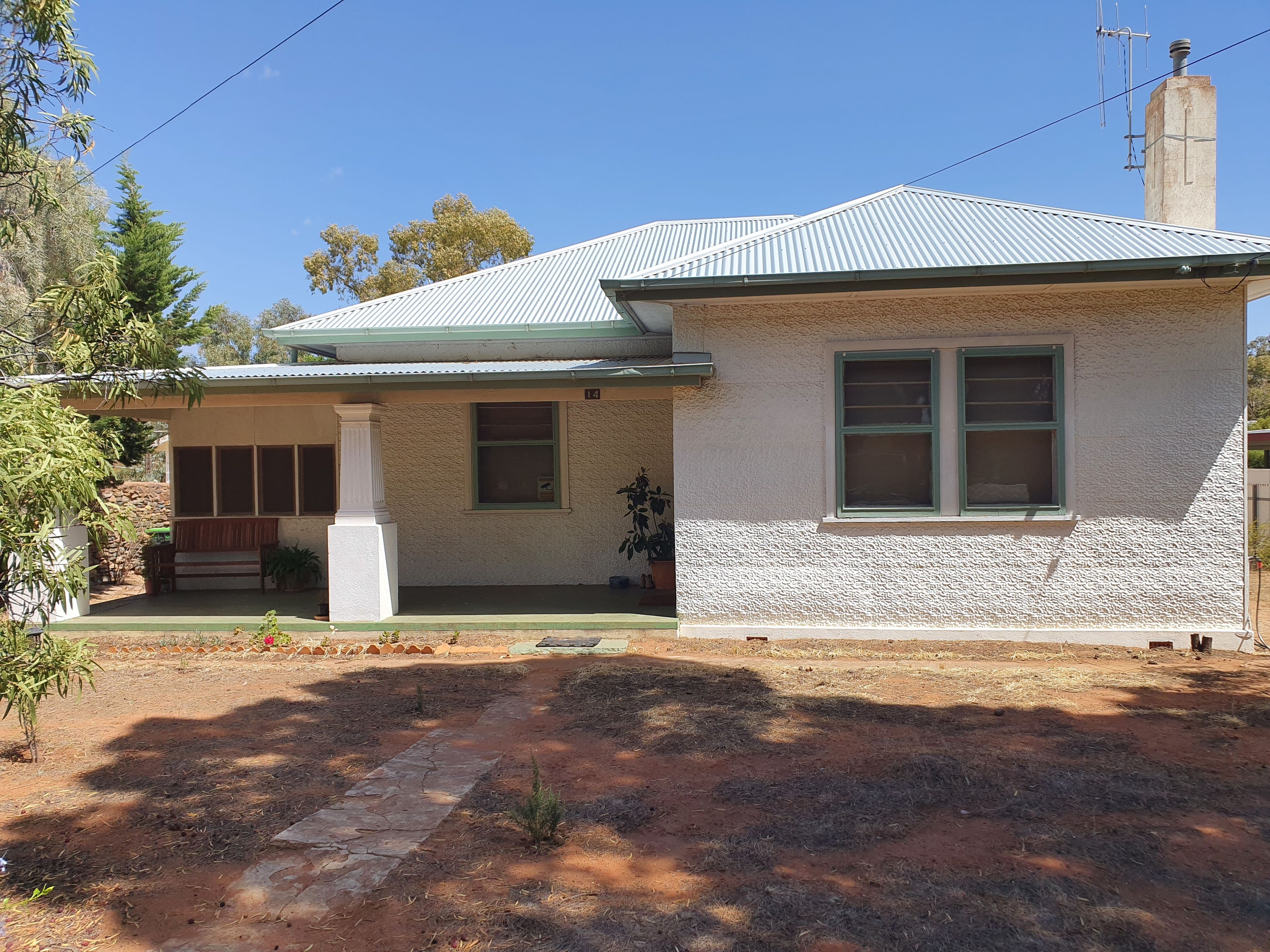 17 Rochester Court, Urraween, Broken Hill - Thumbnail 2