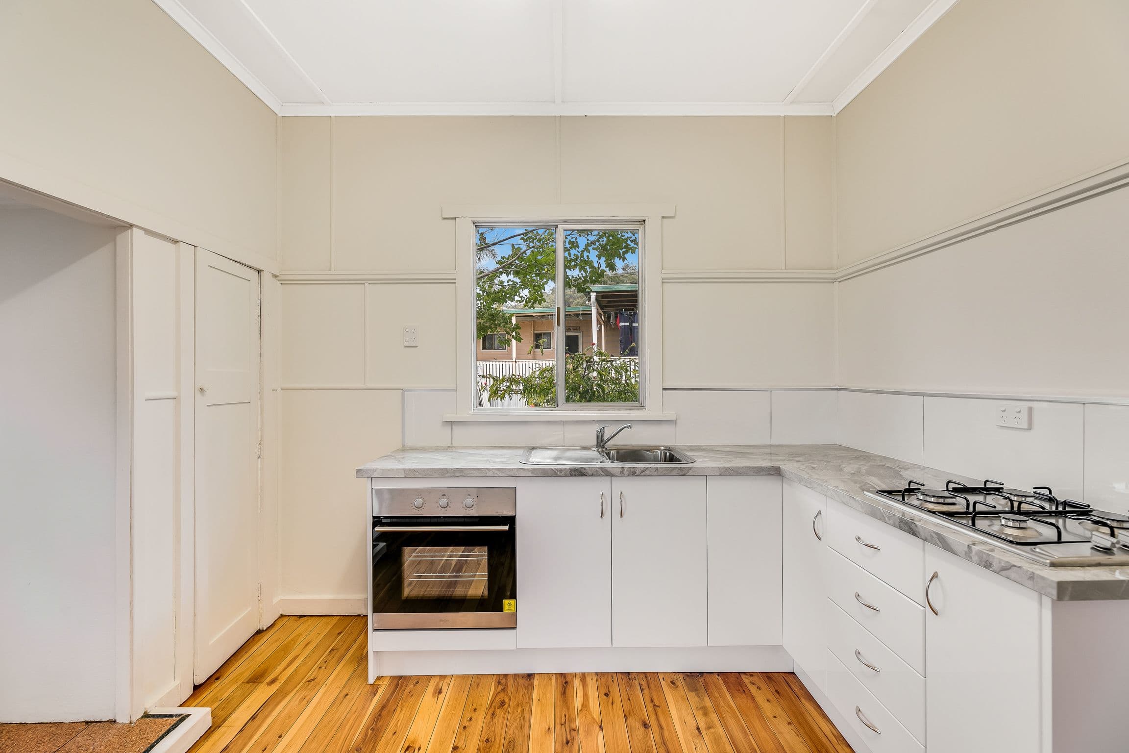 4 Campbell Street, Greenmount QLD 4359, Greenmount - Thumbnail 3