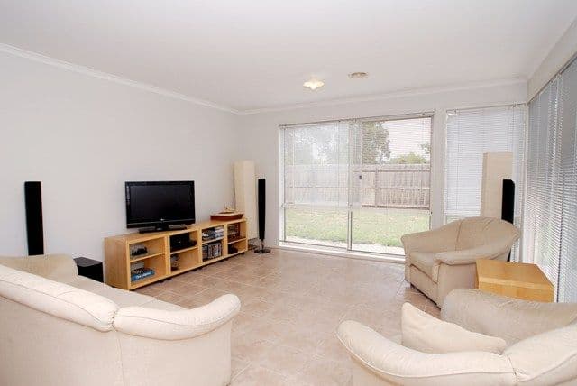 41 Conquest Drive, WERRIBEE VIC 3030, Werribee - Thumbnail 4