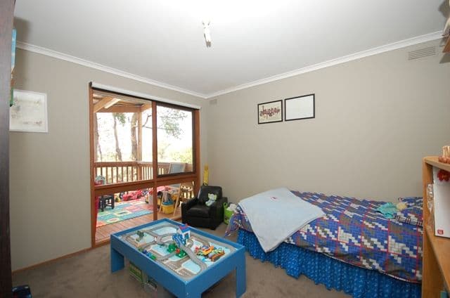 5 Littlejohn Avenue, Mount Evelyn VIC 3796, Mount Evelyn - Thumbnail 5