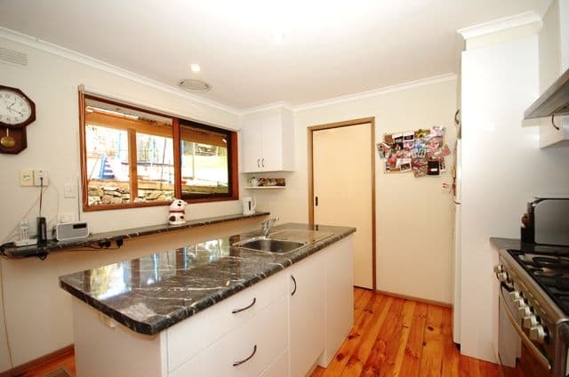 5 Littlejohn Avenue, Mount Evelyn VIC 3796, Mount Evelyn - Thumbnail 8