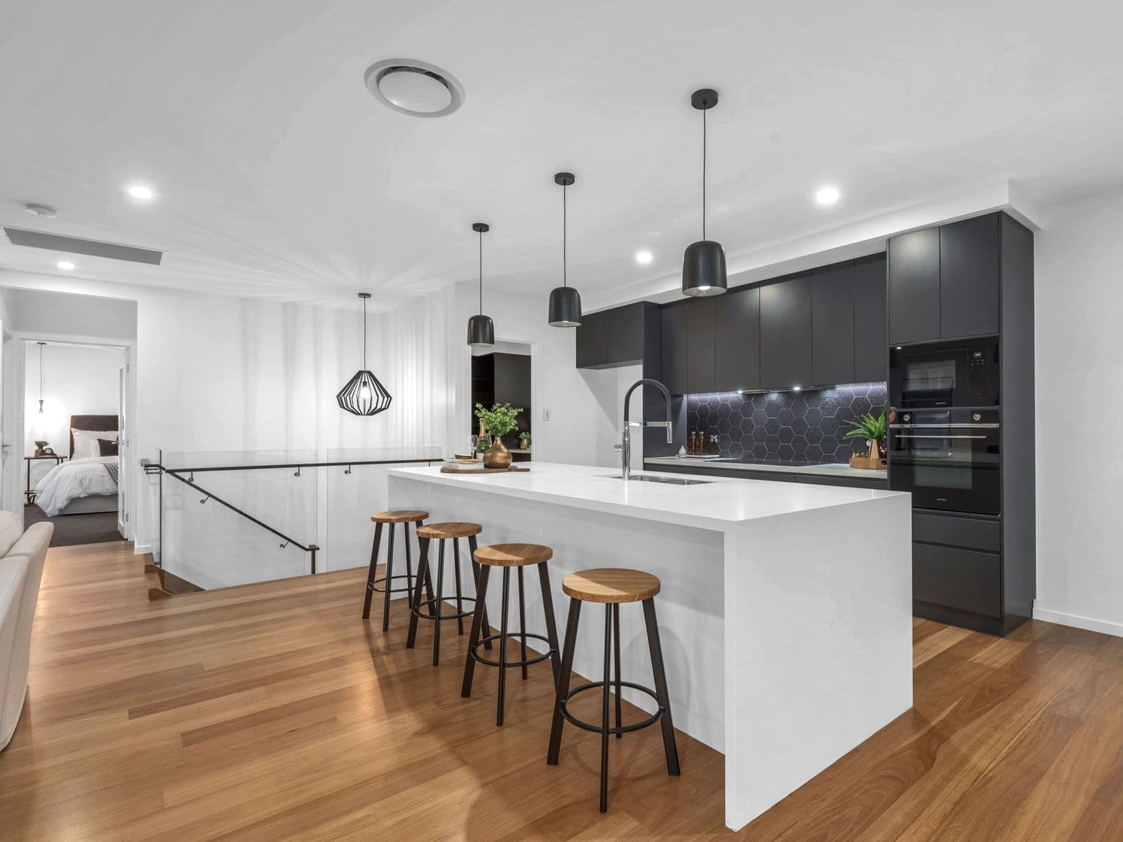 30 Ernest Street, Camp Hill QLD 4152, Camp Hill - Thumbnail 4