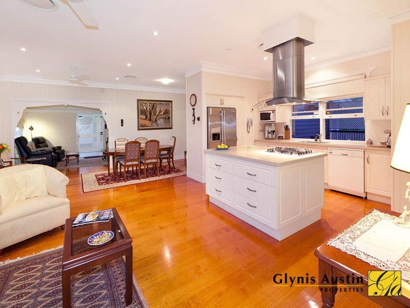 15 Primrose Terrace, RED HILL QLD 4059, Red Hill - Thumbnail 2