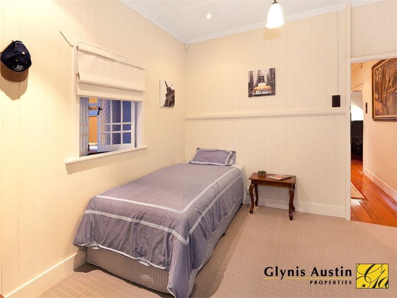 15 Primrose Terrace, RED HILL QLD 4059, Red Hill - Thumbnail 7