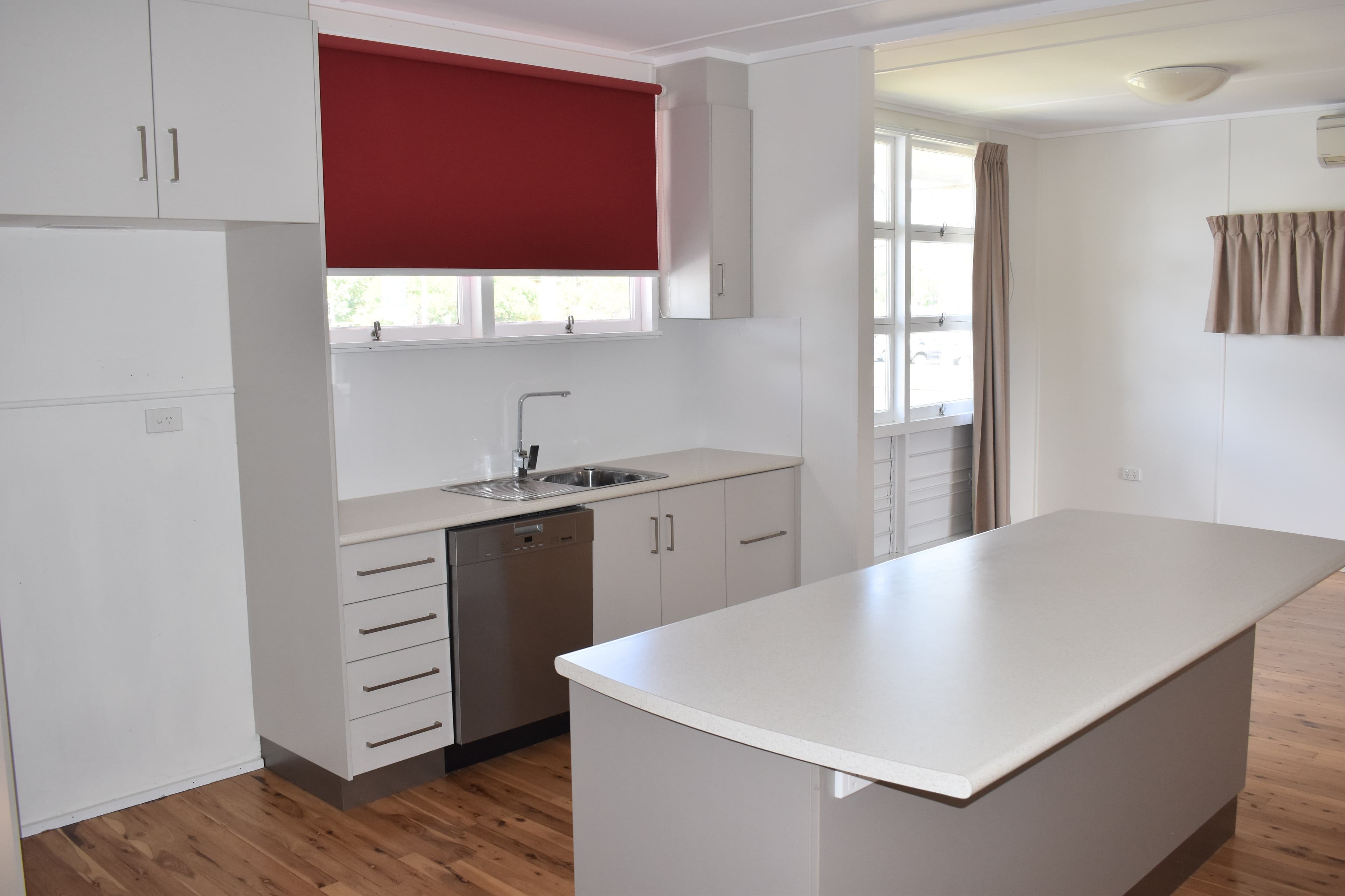 106 Hospital Road, Emerald QLD 4720, Emerald - Thumbnail 4