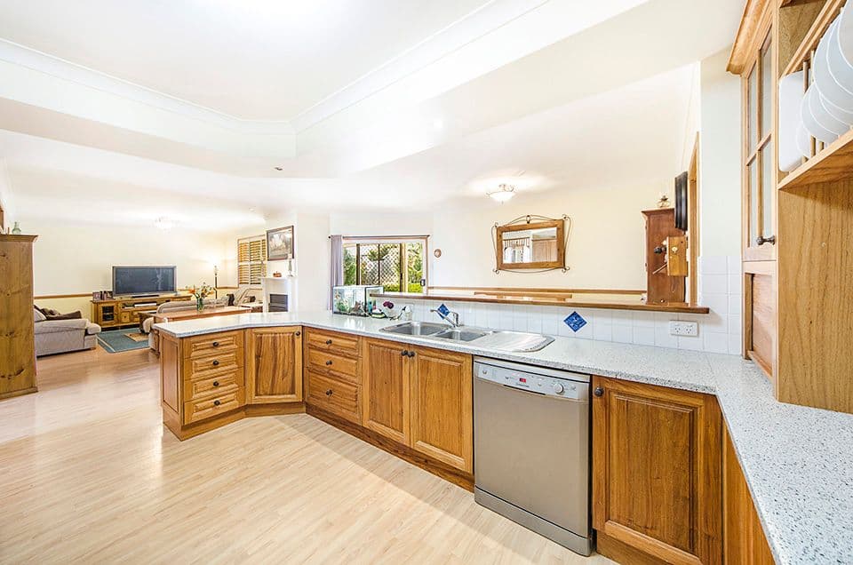 18 Banksdale Drive, Middle Ridge QLD 4350, Middle Ridge - Thumbnail 5
