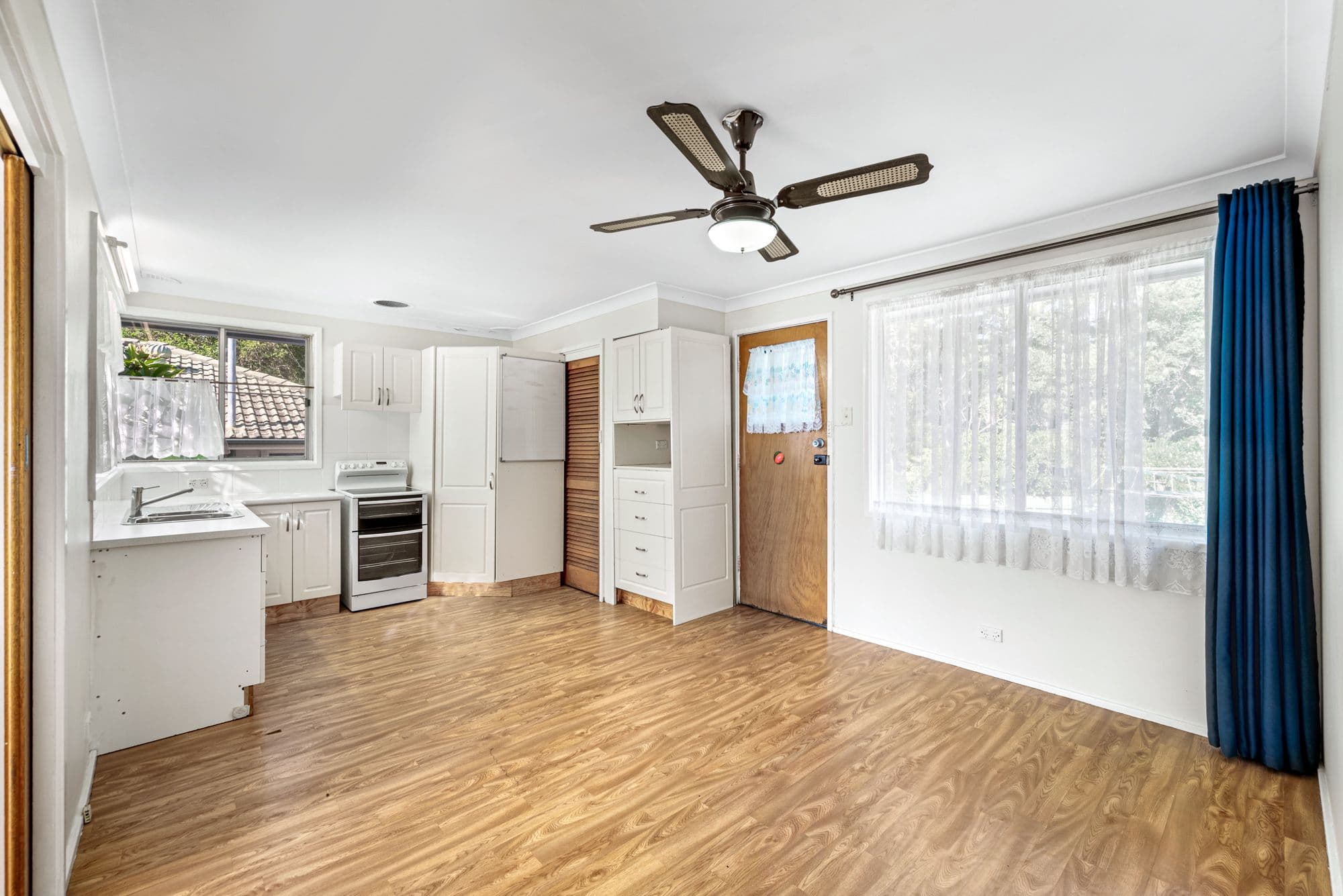 25 Lugarno Avenue, Leumeah NSW 2560, Leumeah - Thumbnail 3