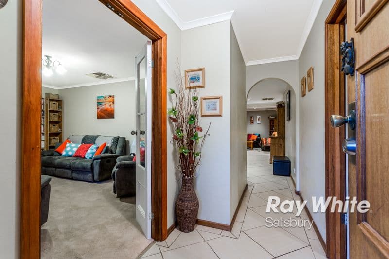 8 Quinton Court, Wynn Vale SA 5127, Wynn Vale - Thumbnail 3