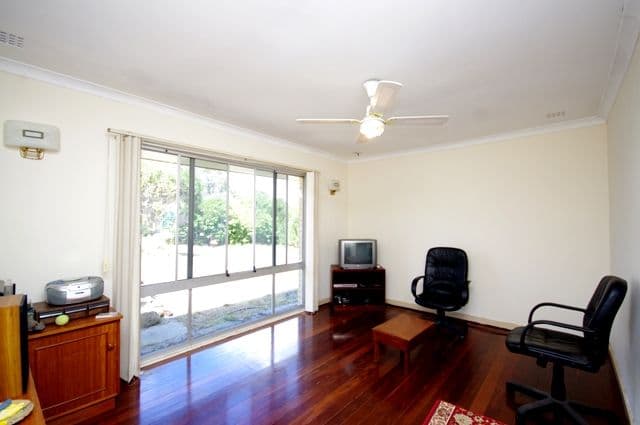 38 Connell Way, Girrawheen WA 6064, Girrawheen - Thumbnail 2