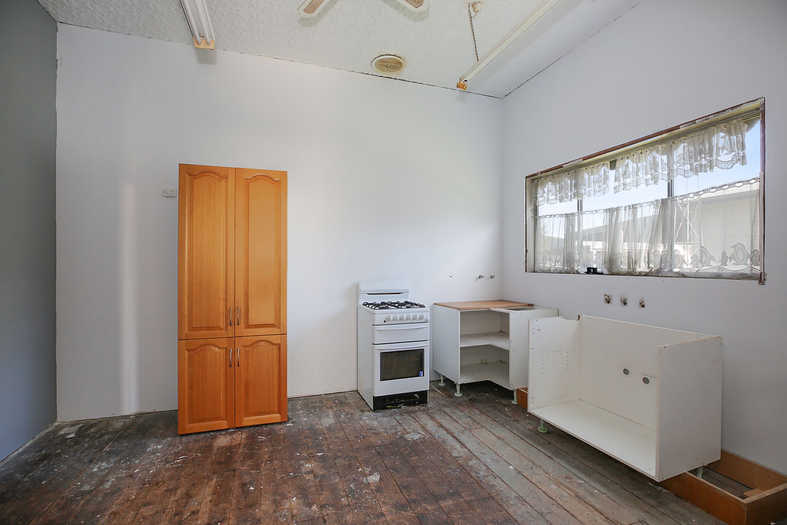 75 Parrott Street, Cobden VIC 3266, Cobden - Thumbnail 7