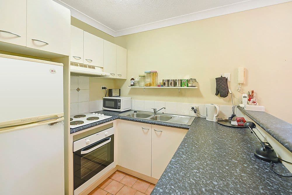 14-16 Spendelove Avenue, Southport QLD 4215, Southport - Thumbnail 4