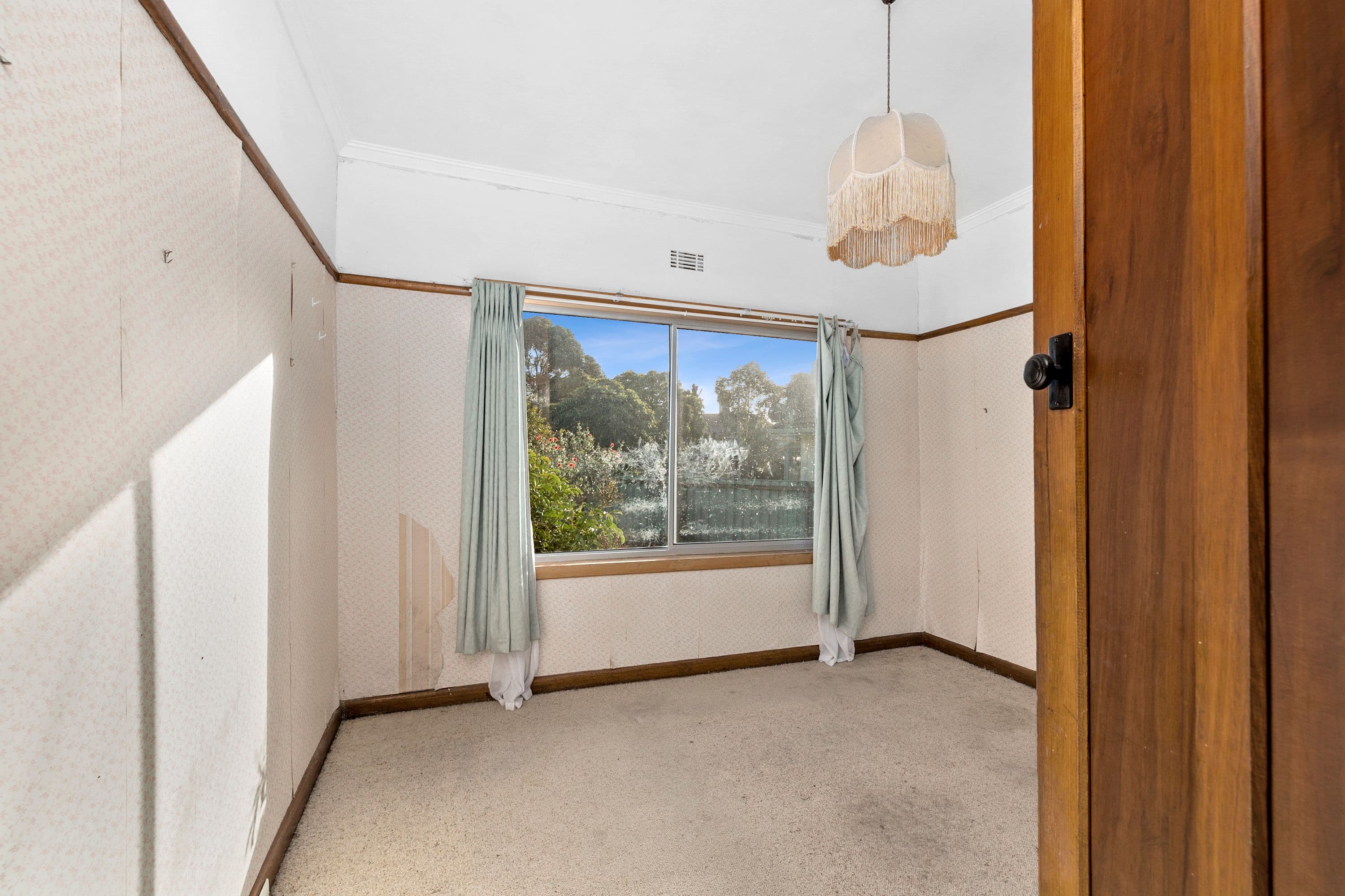 29 Churchill Avenue, Ararat VIC 3377, Ararat - Thumbnail 7