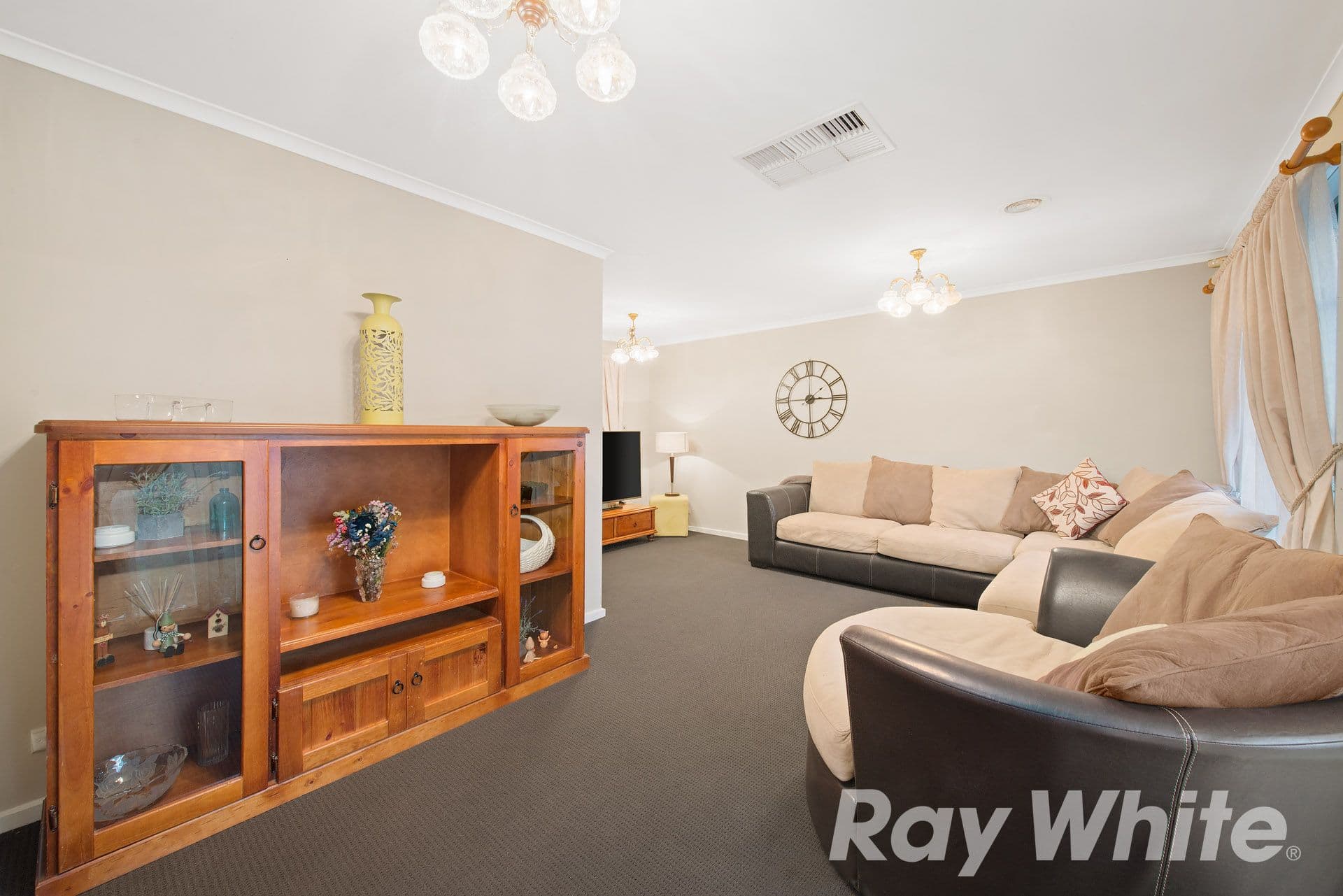 39 Blind Creek Lane, Wantirna South VIC 3152, Wantirna South - Thumbnail 2