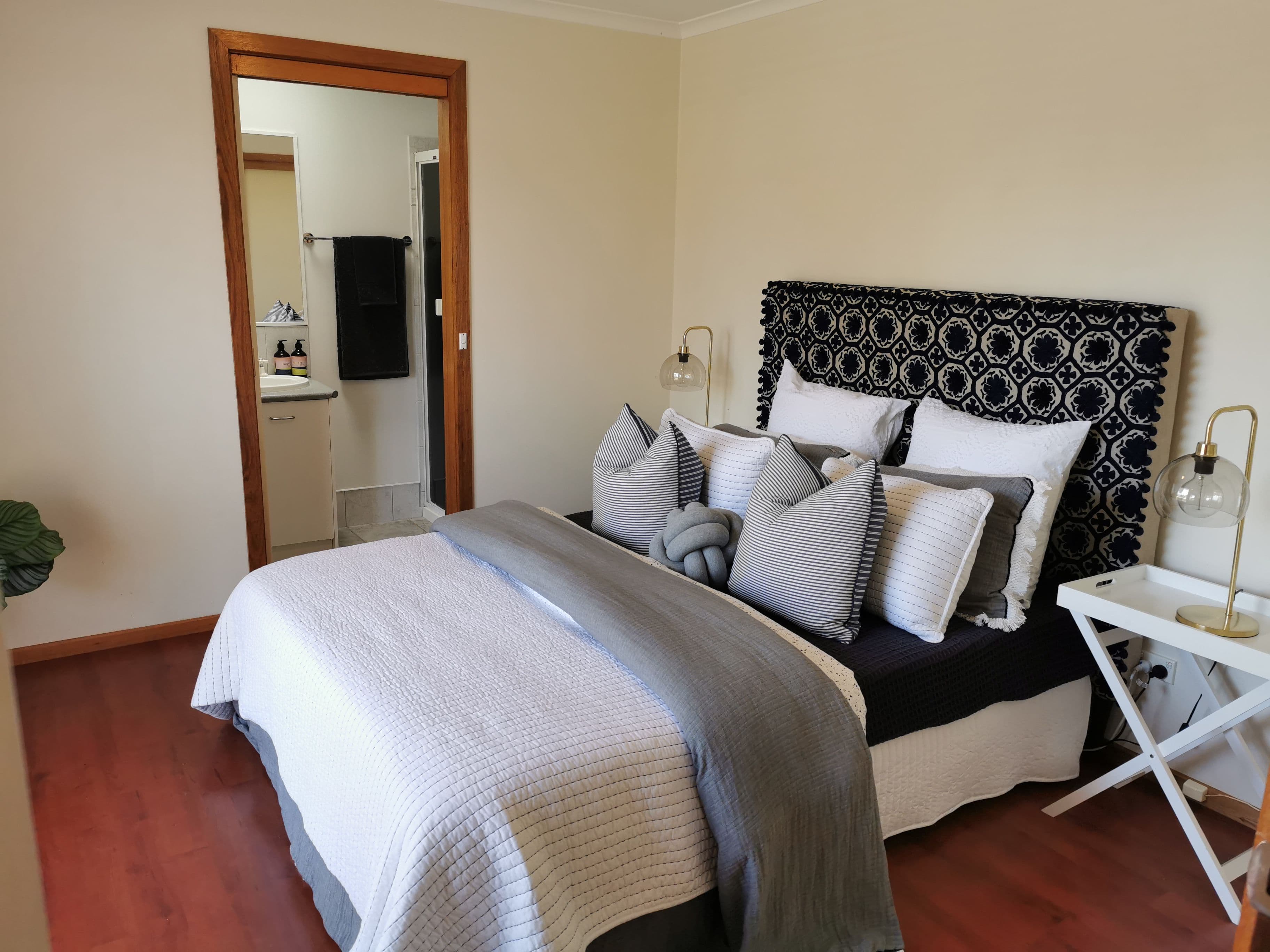 81 Prince of Wales Avenue, Mill Park VIC 3082, Mill Park - Thumbnail 4