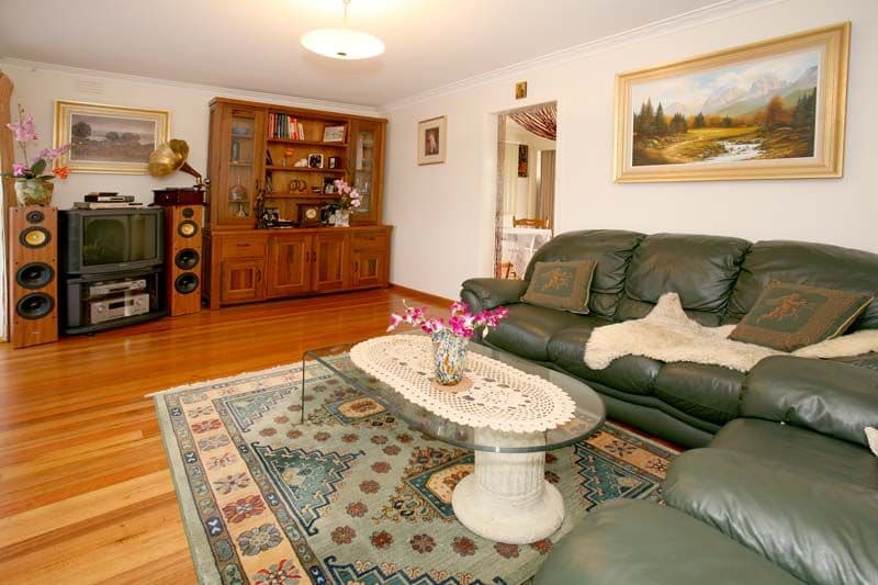 59 Leicester Avenue, GLEN WAVERLEY VIC 3150, Glen Waverley - Thumbnail 2