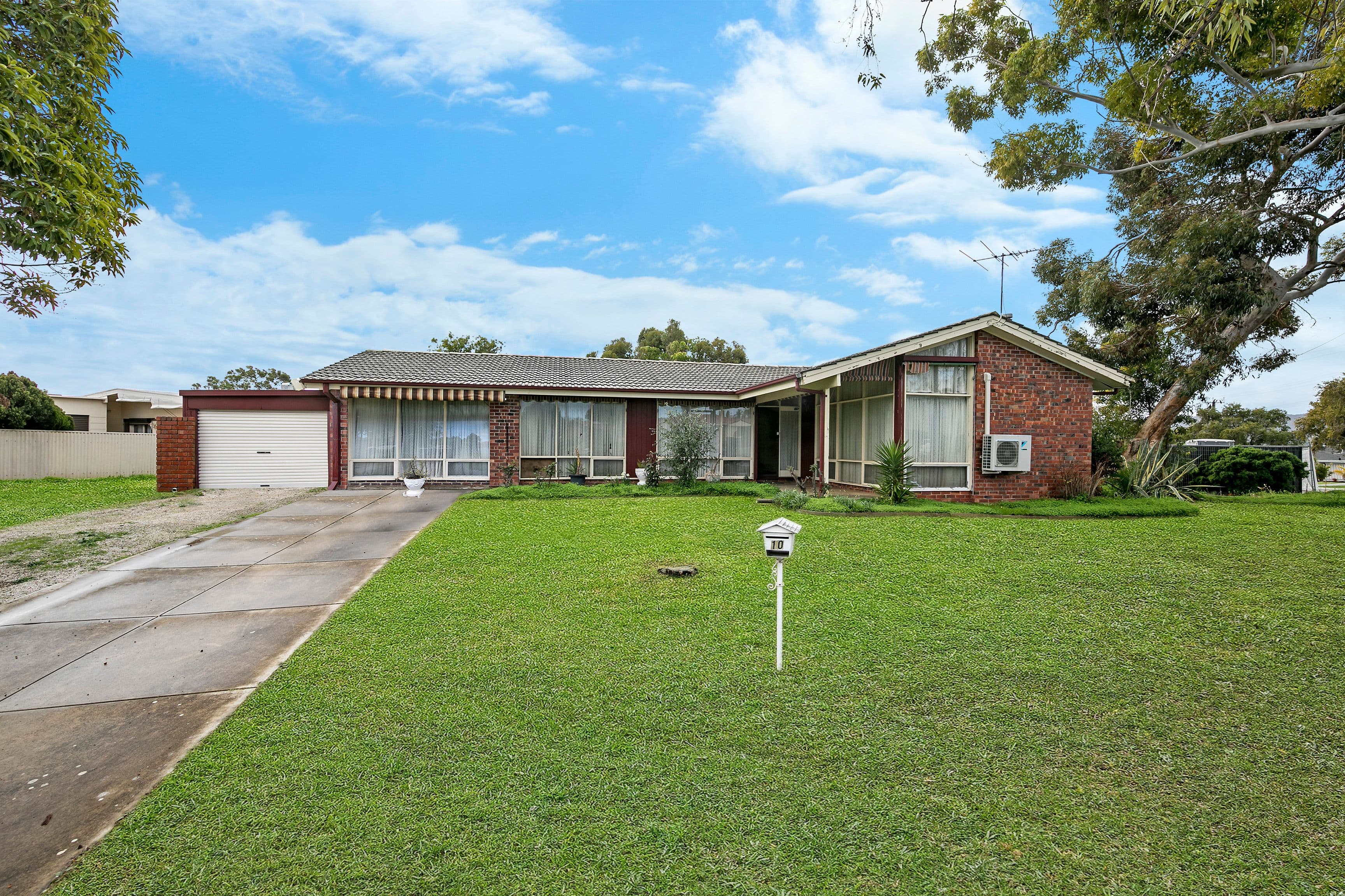 10 Armstrong Crescent, Modbury North SA 5092, Modbury North - Thumbnail 2