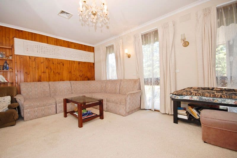 10 Malcolm Court, MOOROOLBARK VIC 3138, Mooroolbark - Thumbnail 2