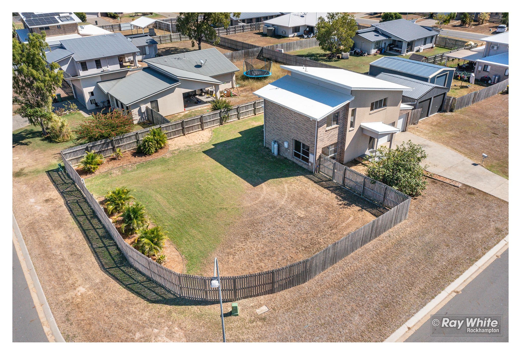 10 Maree Crescent, Gracemere QLD 4702, Gracemere - Thumbnail 2