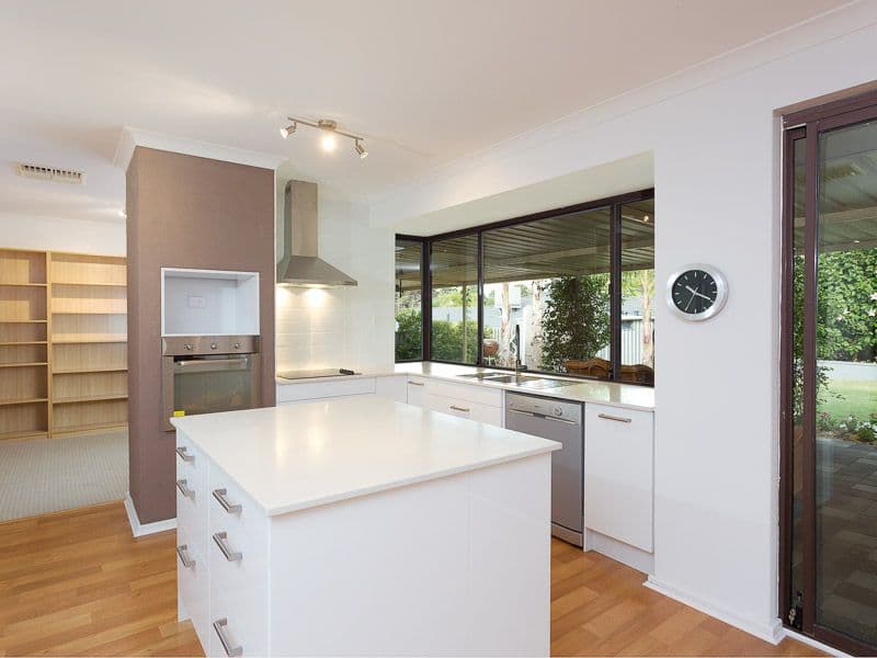 8 Buckingham Crescent, KARDINYA WA 6163, Kardinya - Image 1