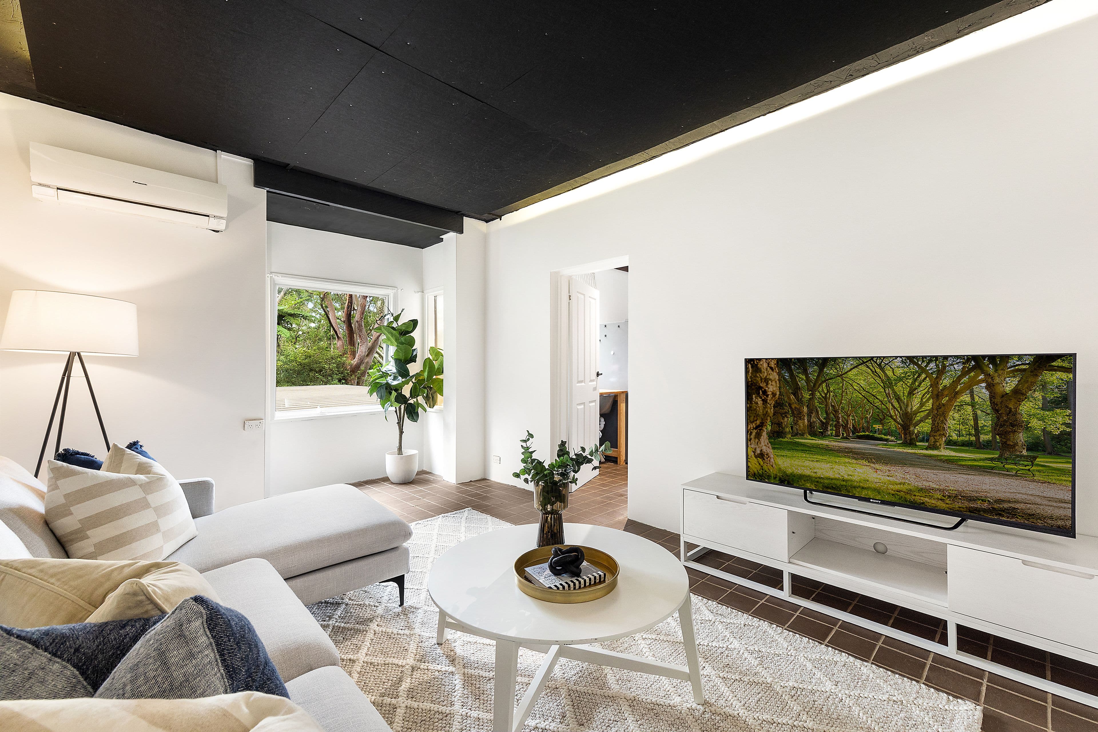 25 Ravenhill Road, Turramurra NSW 2074, Turramurra - Thumbnail 2