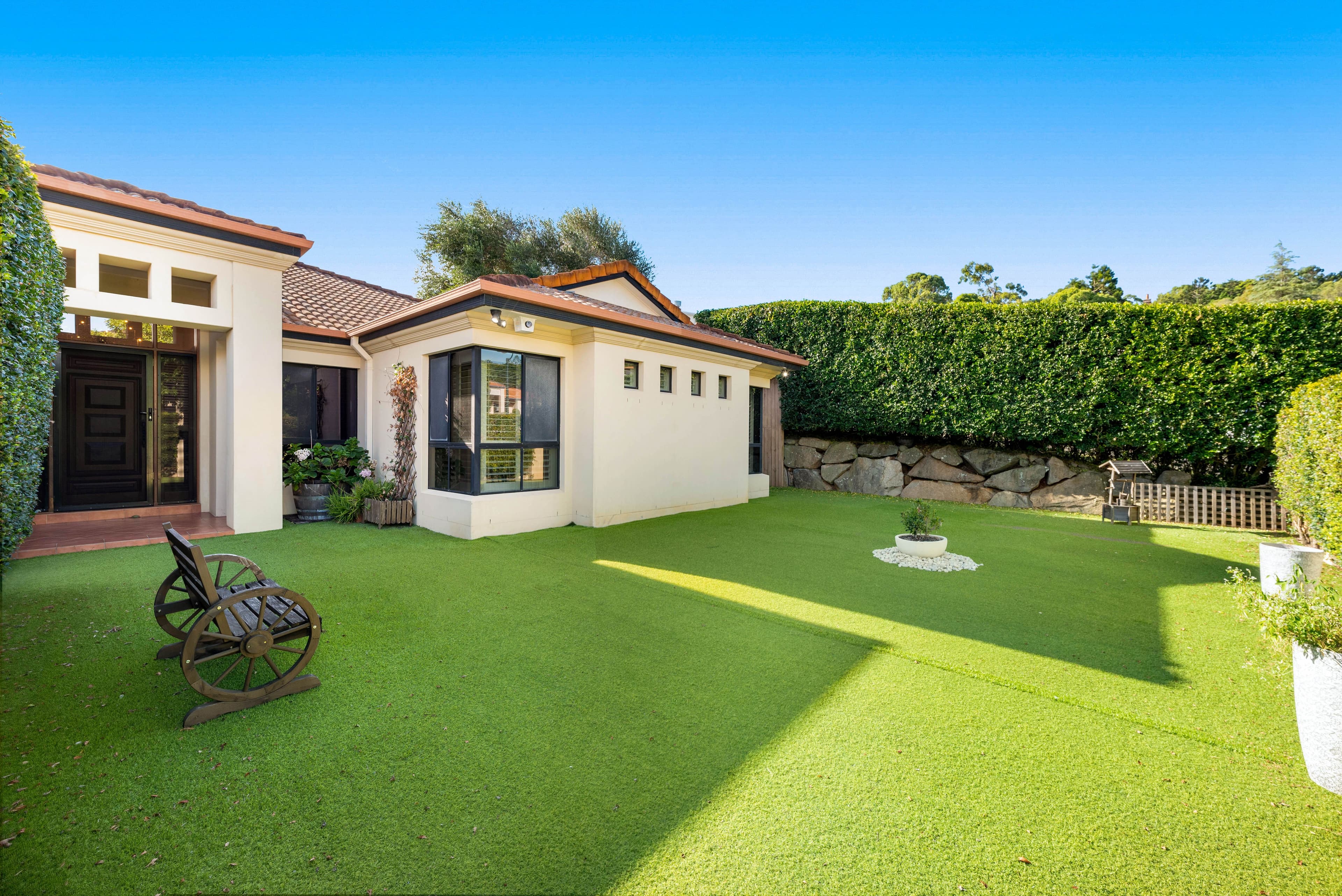 6 Pacific Close, Carindale QLD 4152, Carindale - Thumbnail 2
