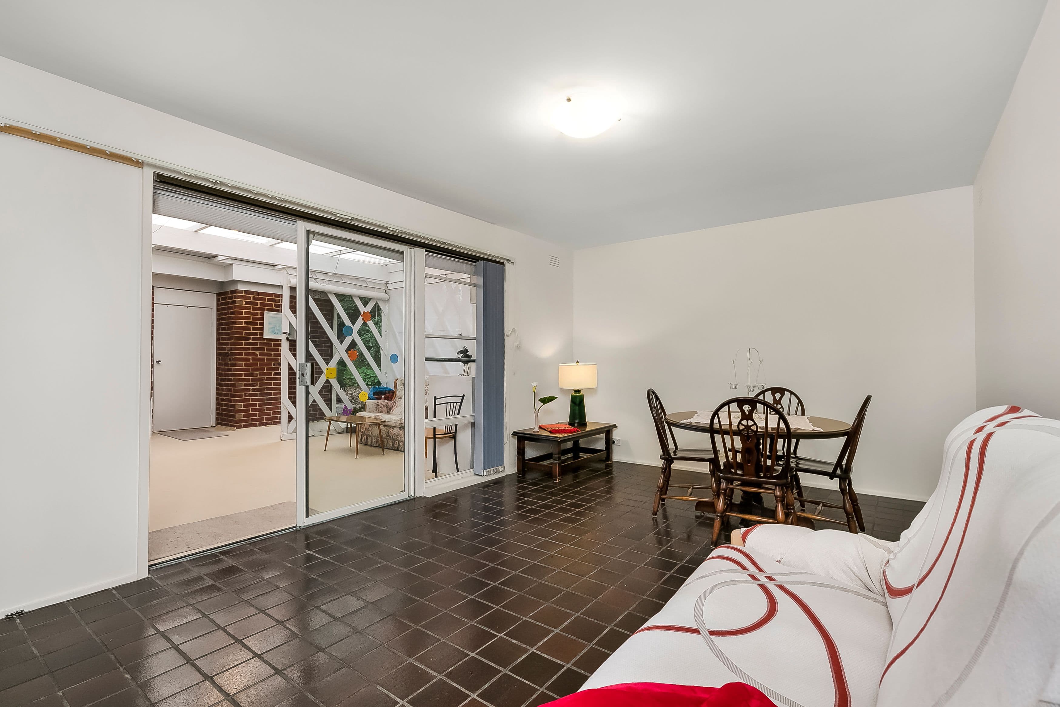 2 Coral Court, Glen Waverley VIC 3150, Glen Waverley - Thumbnail 4