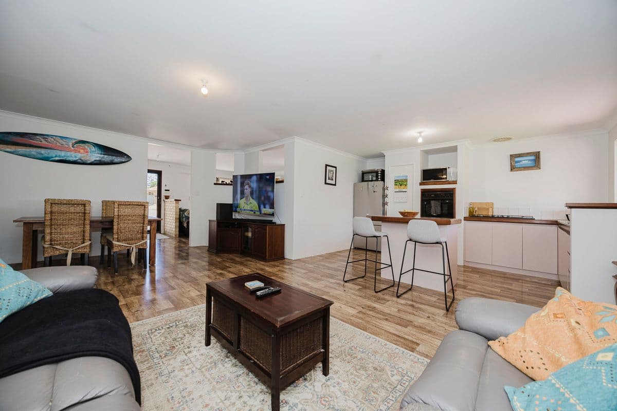 7 Kaka Mews, Quinns Rocks WA 6030, Quinns Rocks - Thumbnail 3