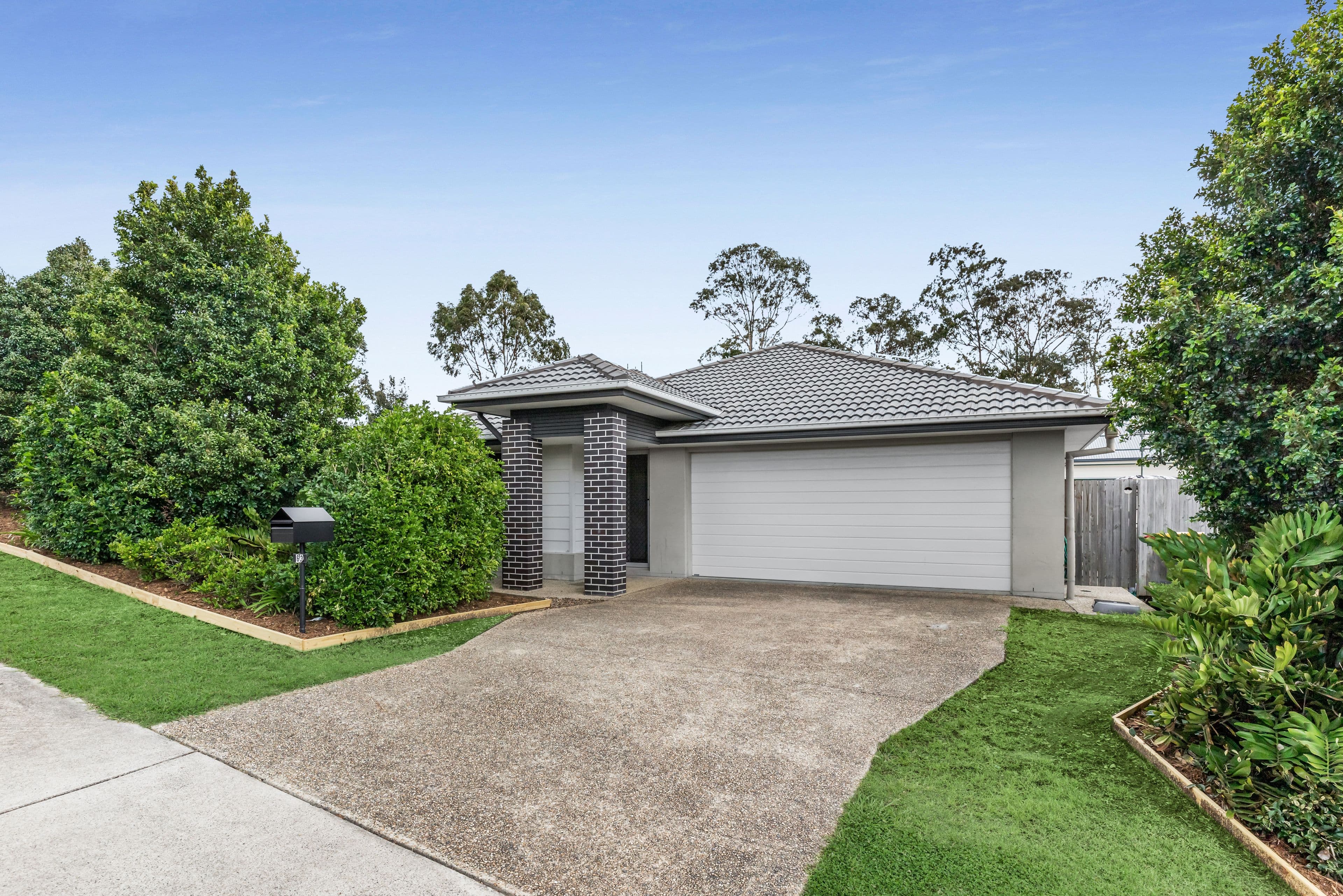 63 Waratah Crescent, Springfield Lakes QLD 4300, Springfield Lakes - Thumbnail 2