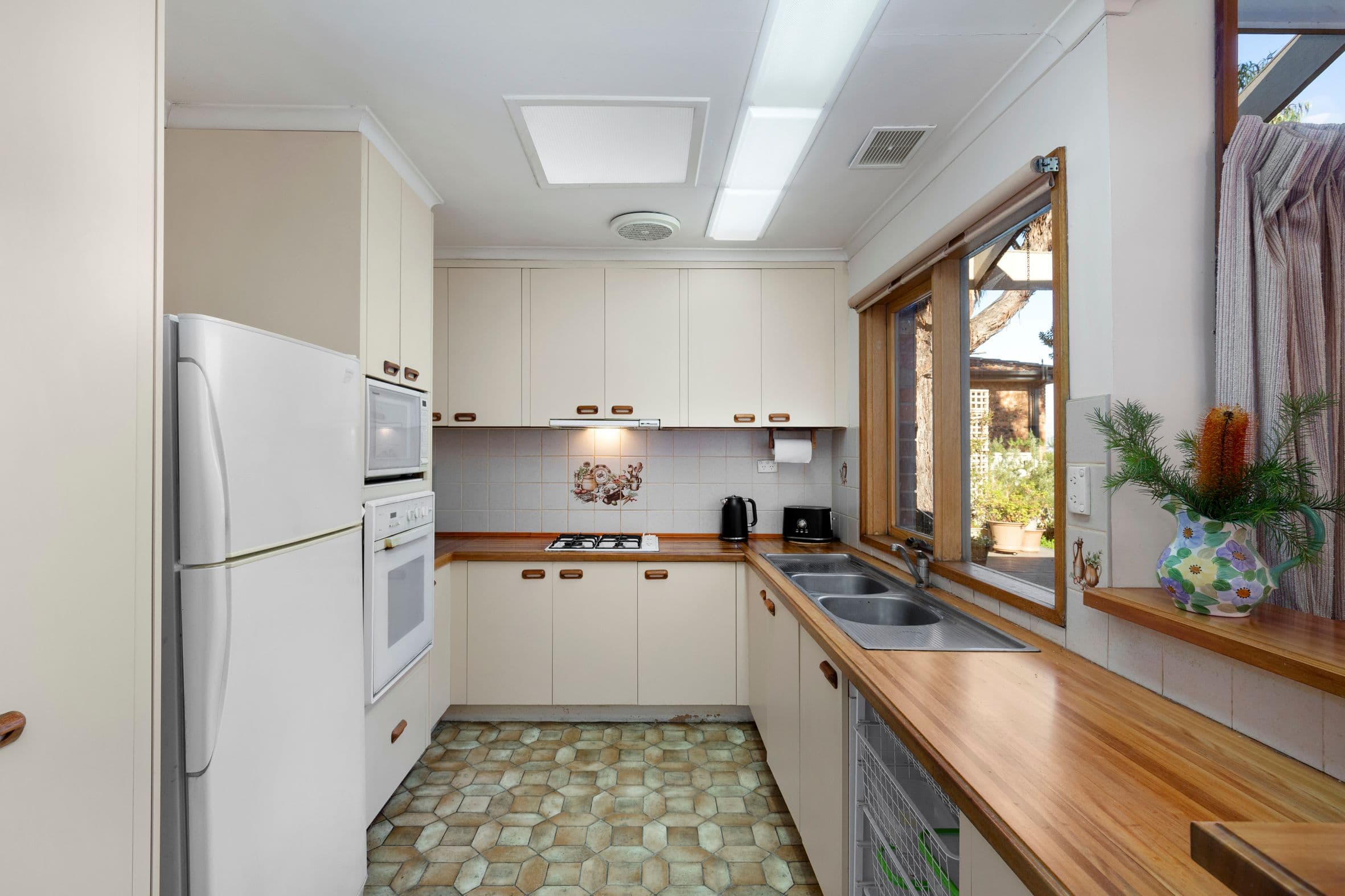 23 Wahroonga Crescent, Greensborough VIC 3088, Greensborough - Image 1