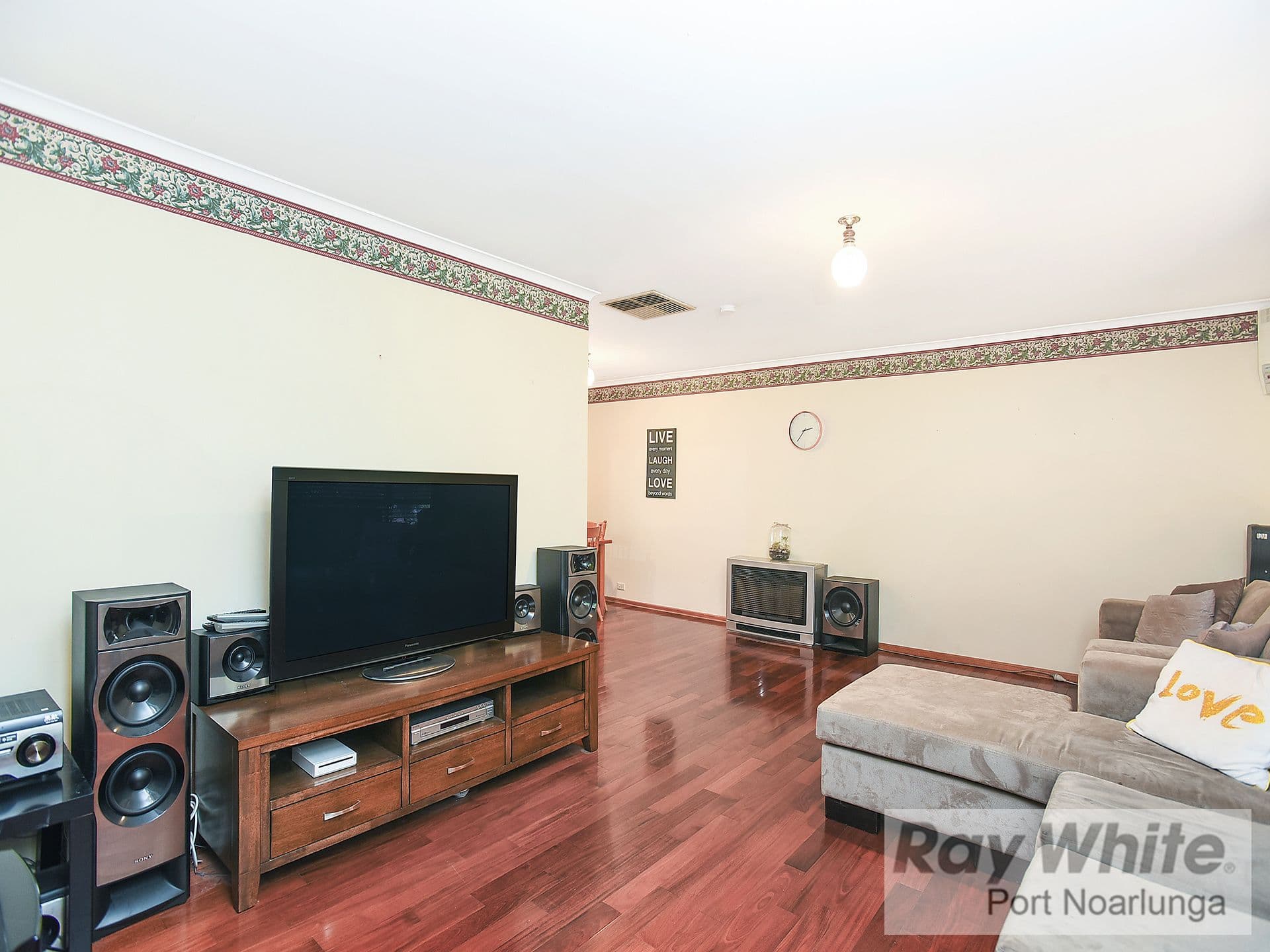 8 Beverley Street, Morphett Vale SA 5162, Morphett Vale - Thumbnail 4