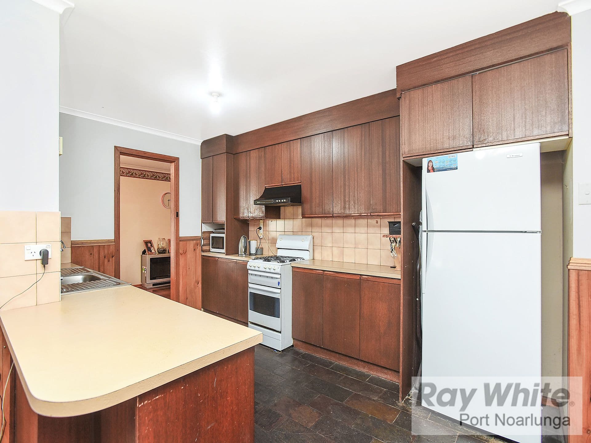 8 Beverley Street, Morphett Vale SA 5162, Morphett Vale - Thumbnail 8