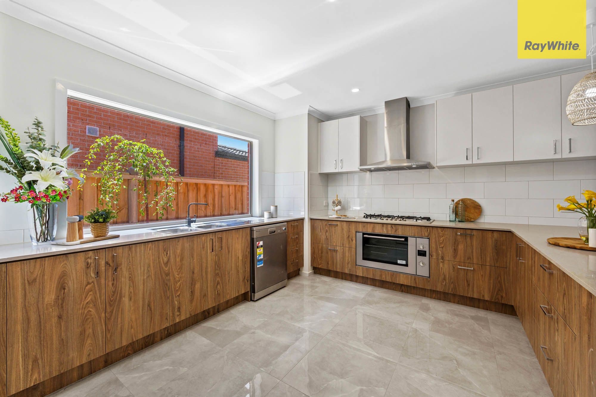 18 Whitestone Road, Point Cook VIC 3030, Point Cook - Thumbnail 5