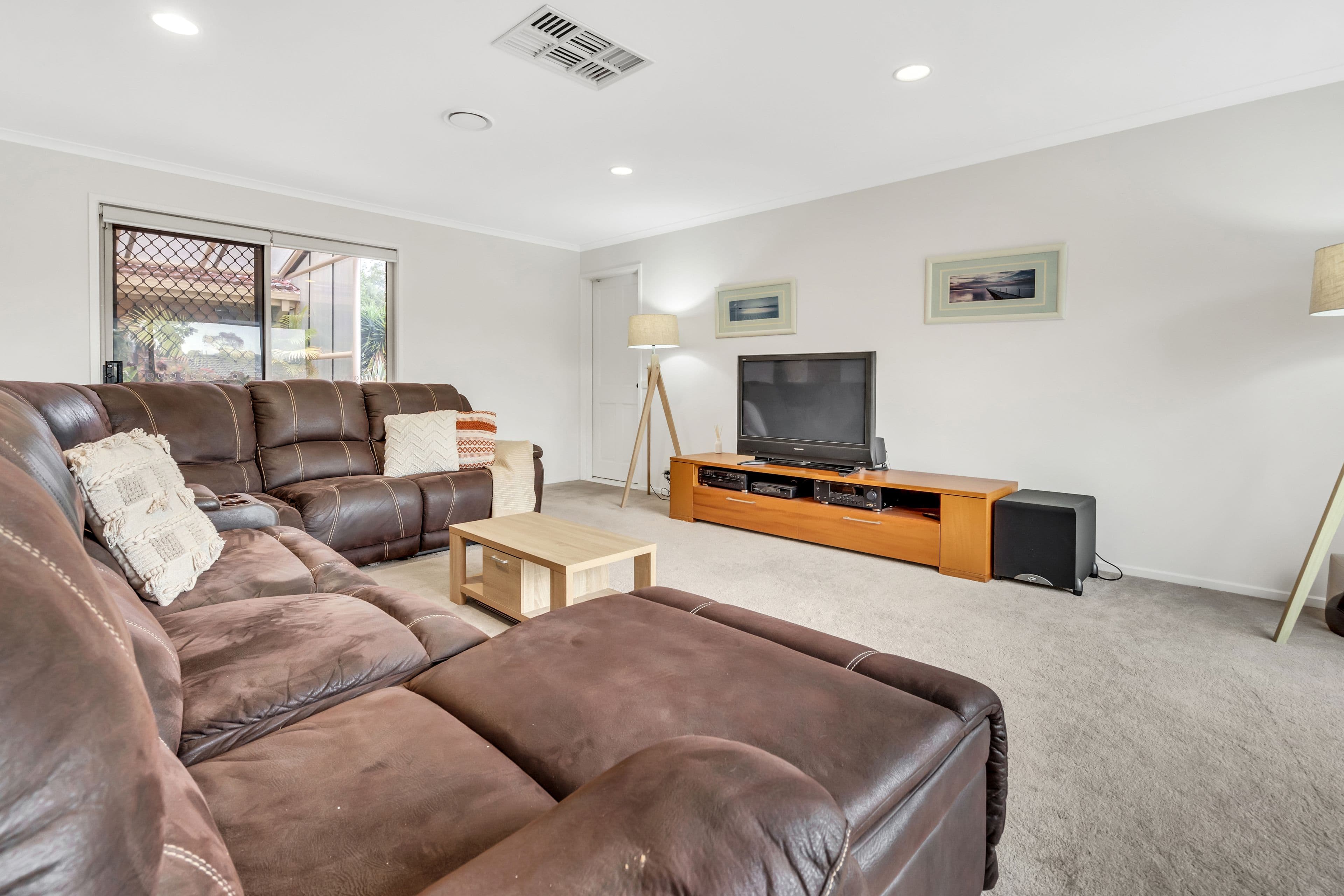 11 Verwood Court, Craigieburn VIC 3064, Craigieburn - Thumbnail 8