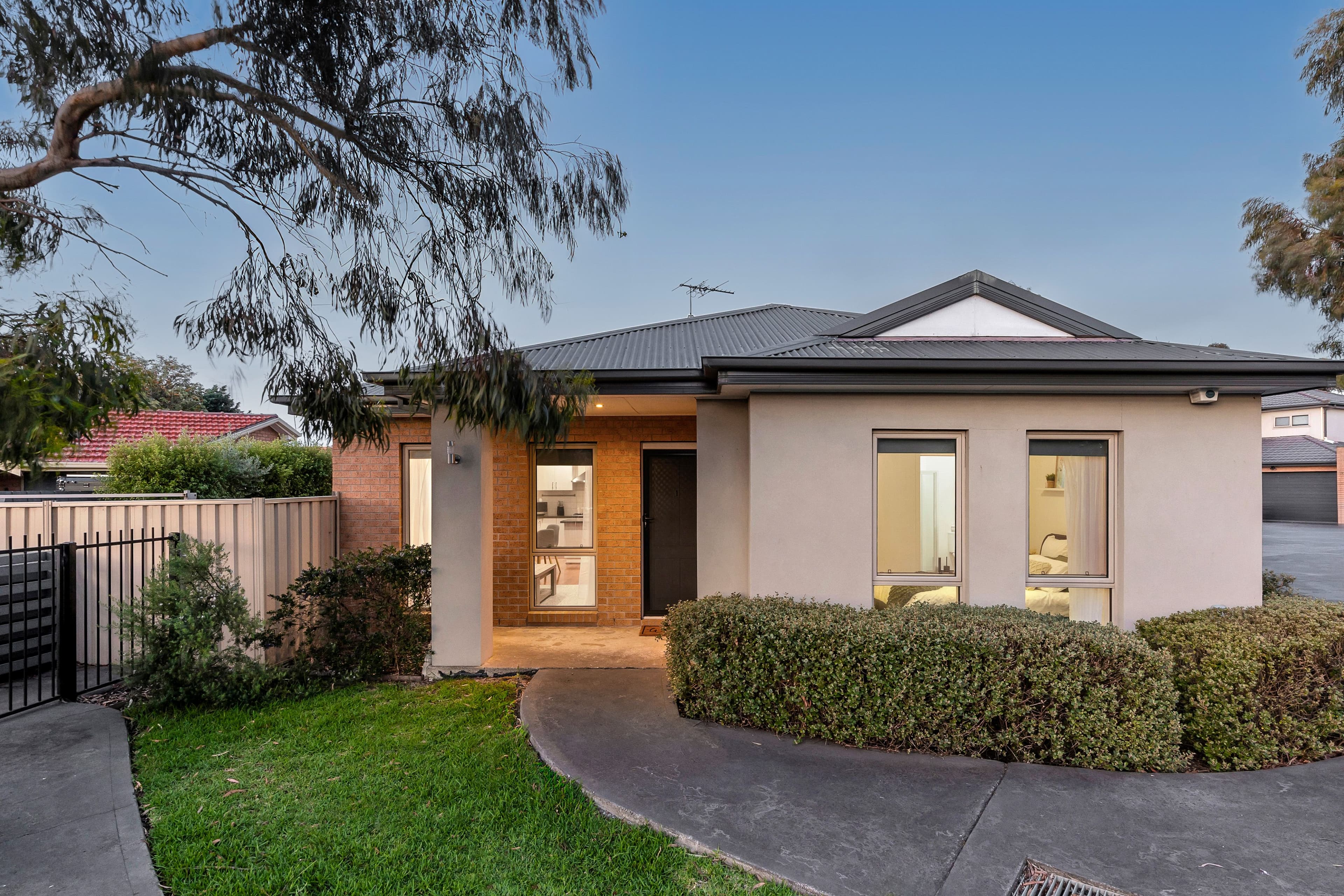 9 Trembath Court, Altona Meadows VIC 3028, Altona Meadows - Image 1