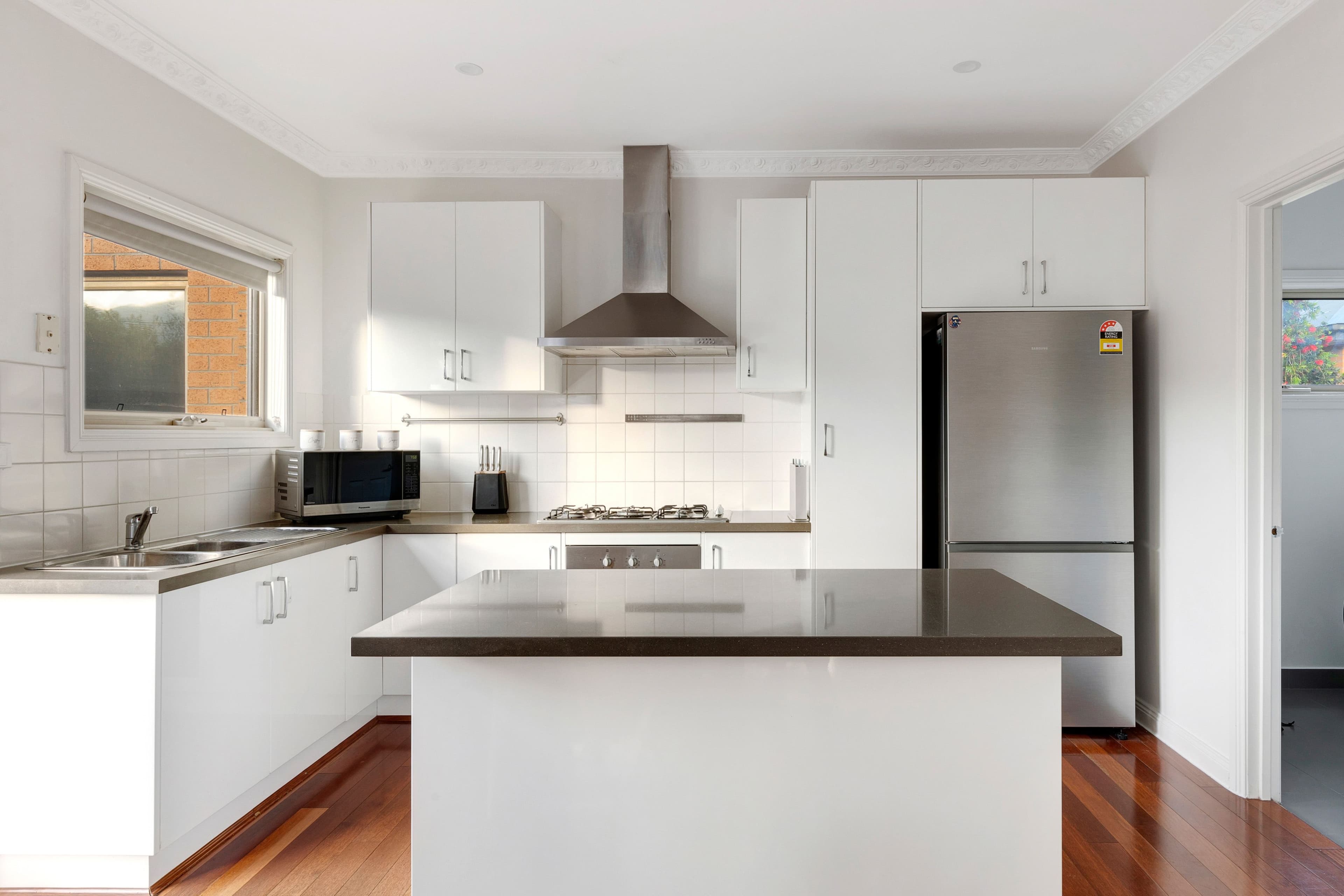 9 Trembath Court, Altona Meadows VIC 3028, Altona Meadows - Thumbnail 3