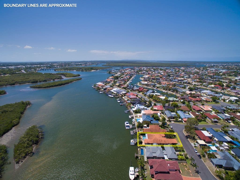 38 Lakefield Crescent, Paradise Point QLD 4216, Paradise Point - Thumbnail 2