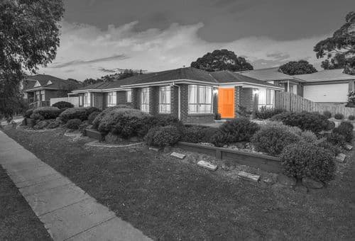 1 Baker Rise, Sunbury, Sunbury - Image 1