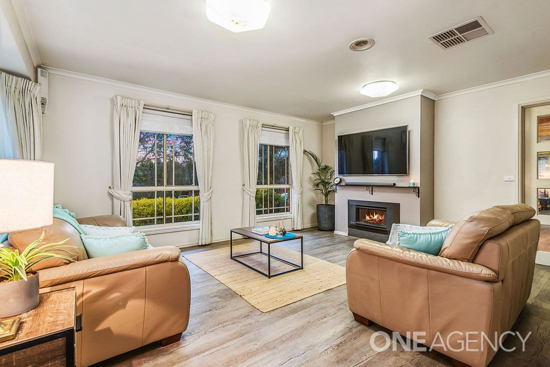 1 Baker Rise, Sunbury, Sunbury - Thumbnail 6