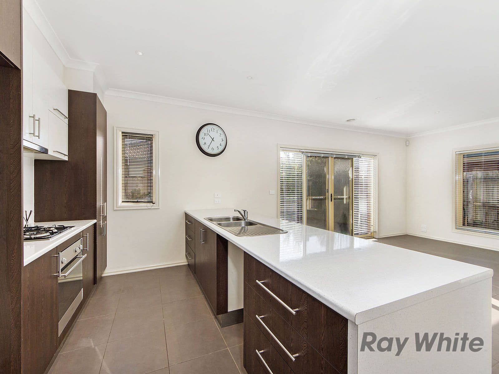 282 Furlong Road, St Albans VIC 3021, St Albans - Thumbnail 2