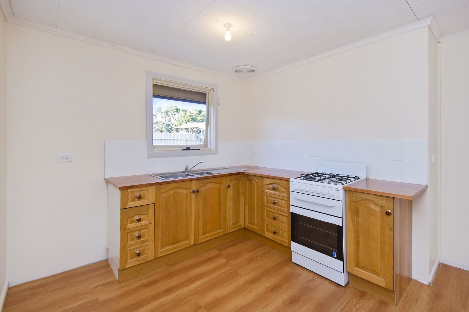 51 CALLANNA Court, Craigmore SA 5114, Craigmore - Thumbnail 2