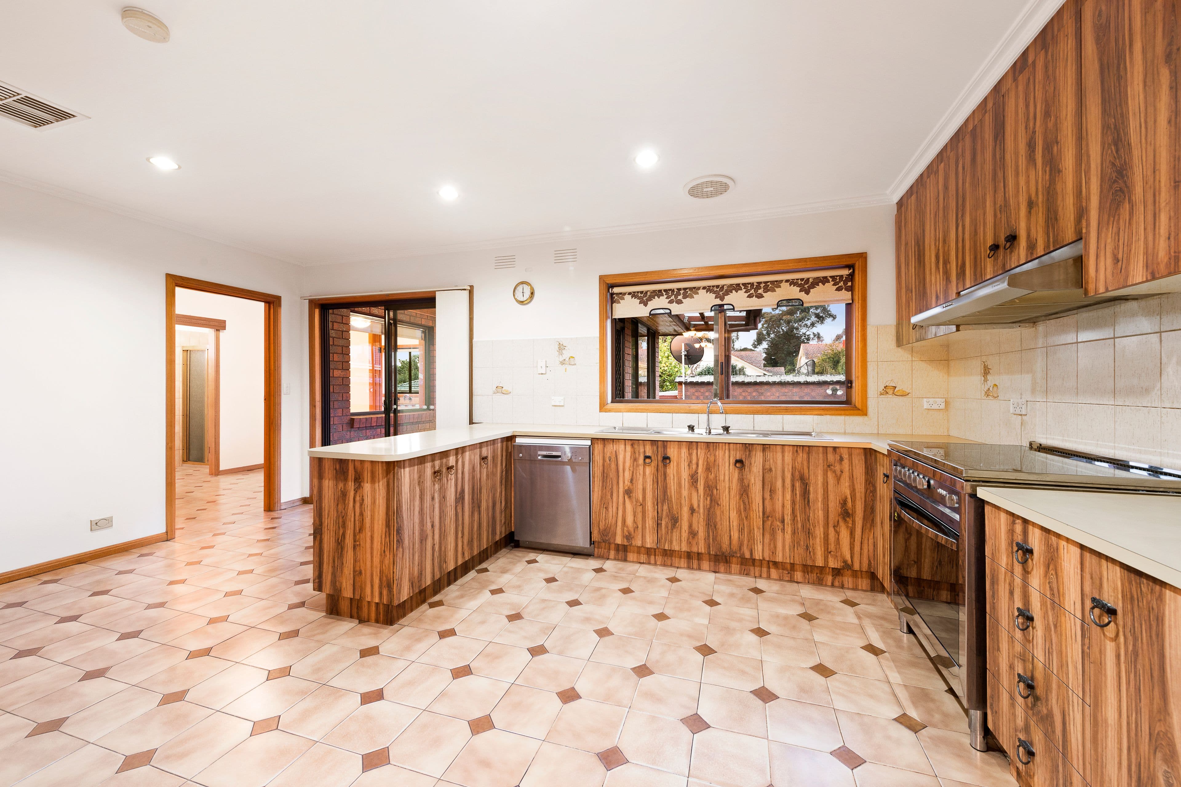 3 Hamilton Street, Kew East VIC 3102, Kew East - Thumbnail 4