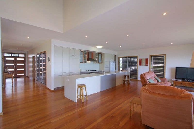 203 Woongarra Scenic Drive, BARGARA QLD 4670, Bargara - Thumbnail 2